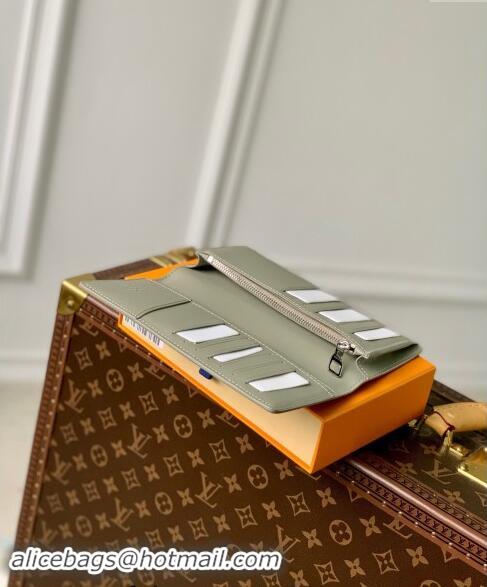 Famous Brand Louis Vuitton Brazza Wallet in Grained Leather M69980 Sage Green 2024