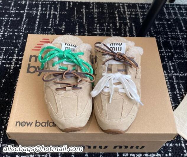 Perfect New Balance x Miu Miu 530 SL Sneaker Mules in Beige Suede and Wool Fur 5E165E 012063