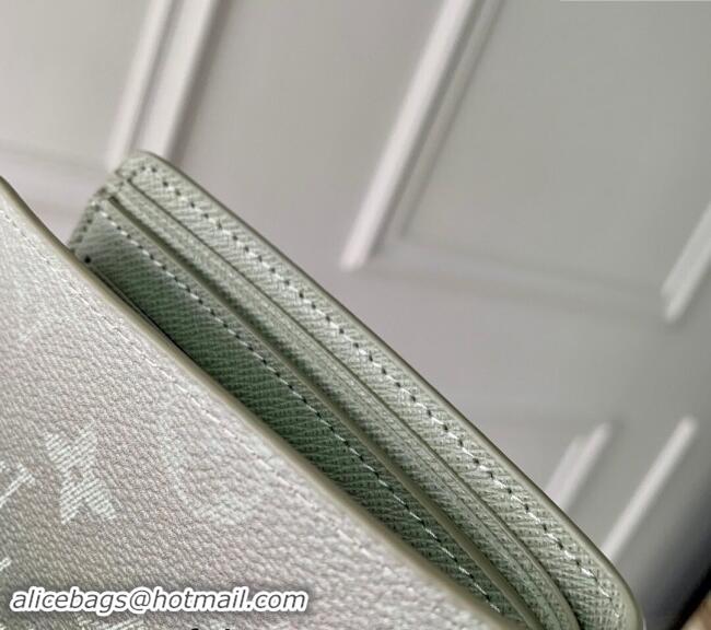 Pretty Style Louis Vuitton Multiple Wallet in Khaki Green Monogram Gradient Canvas M11547 2024