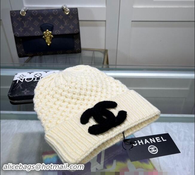 Spot Bulk Chanel Knit Hat with Maxi CC CH082301 Beige 2024