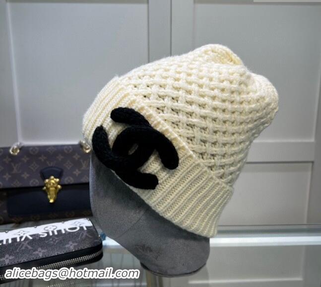 Spot Bulk Chanel Knit Hat with Maxi CC CH082301 Beige 2024