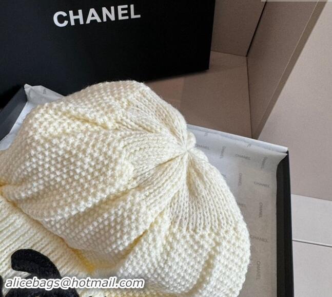 New Product Chanel Knit hat with Maxi CC CH091302 White 2024 