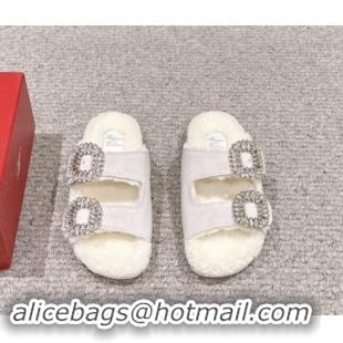 Charming Roger Vivier Slidy Viv' Strass Buckle Flat Slides Sandals in Suede and Shearling Fur Light Grey 1010097