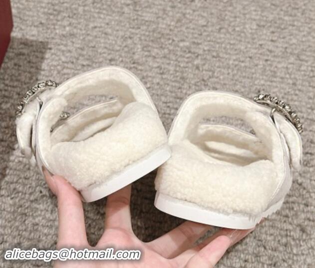 Charming Roger Vivier Slidy Viv' Strass Buckle Flat Slides Sandals in Suede and Shearling Fur Light Grey 1010097