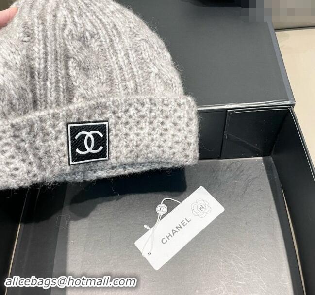 Market Sells Chanel Knit Hat with CC Patch CH091306 Light Grey 2024