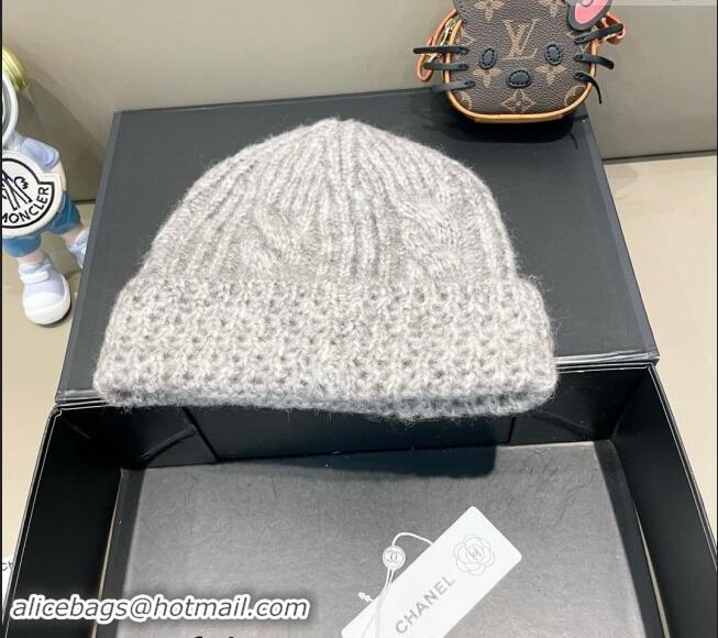 Market Sells Chanel Knit Hat with CC Patch CH091306 Light Grey 2024