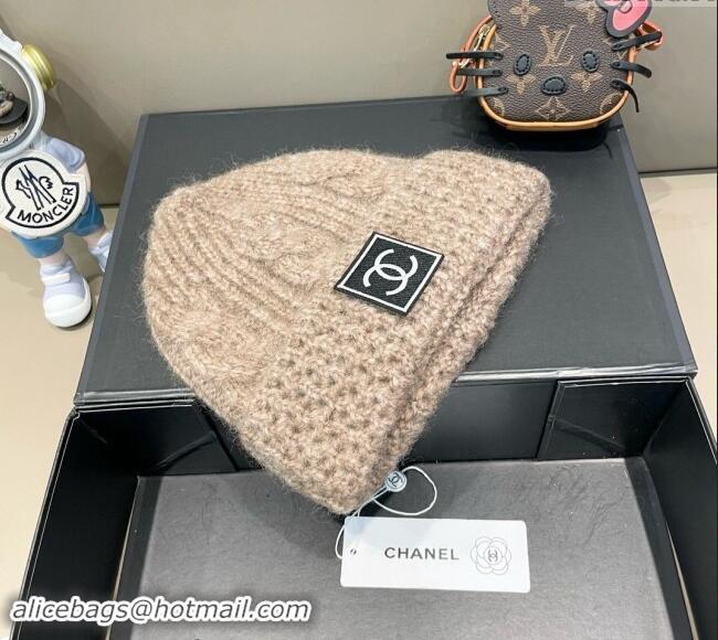 Market Sells Chanel Knit Hat with CC Patch CH091306 Beige 2024