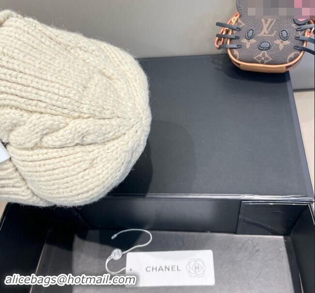 Market Sells Chanel Knit Hat with Metal-Tone CC CH091307 White 2024