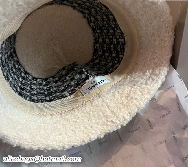 Reasonable Price Chanel Heart Shearling Fur Bucket Hat 1019016 White 2024