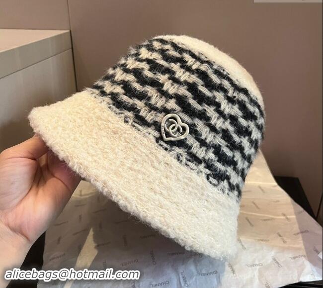 Reasonable Price Chanel Heart Shearling Fur Bucket Hat 1019016 White 2024