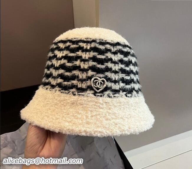 Reasonable Price Chanel Heart Shearling Fur Bucket Hat 1019016 White 2024