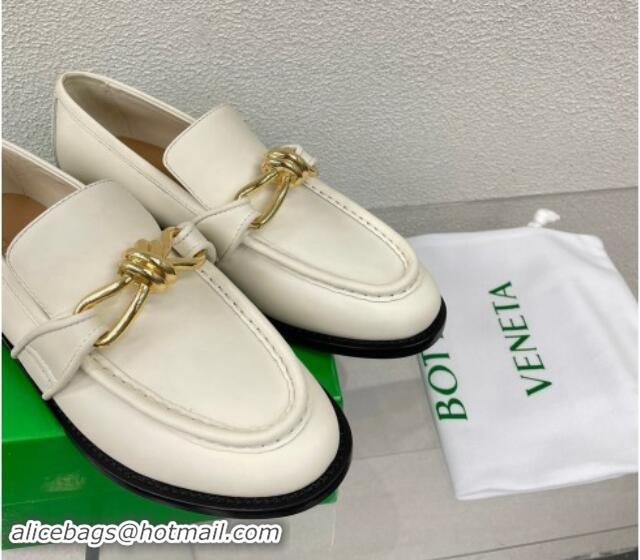 Top Quality Bottega Veneta Astaire Loafers in Calfskin with Metal-Tone Knot White 903042