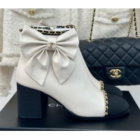 Hot Style Chanel Calfskin & Grosgrain Ankle Boots with Chain and Maxi Bow White 091122