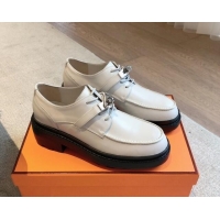 Pretty Style Hermes First Lace-up derby shoe in Calfskin with Kelly Buckle Pale Grey 907047