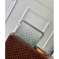 Luxurious Louis Vuitton Pochette Voyage MM Pouch in Khaki Green Monogram Gradient Canvas M61692 2024