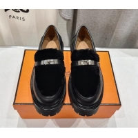 Luxurious Hermes Icone Platform Loafers in Calfskin and Fur with Kelly Buckle Black 909033