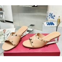 Perfect Valentino Rockstud Patent Calfskin Wedge Slides Sandal 5/8.5cm with Clear Heel Beige 903085