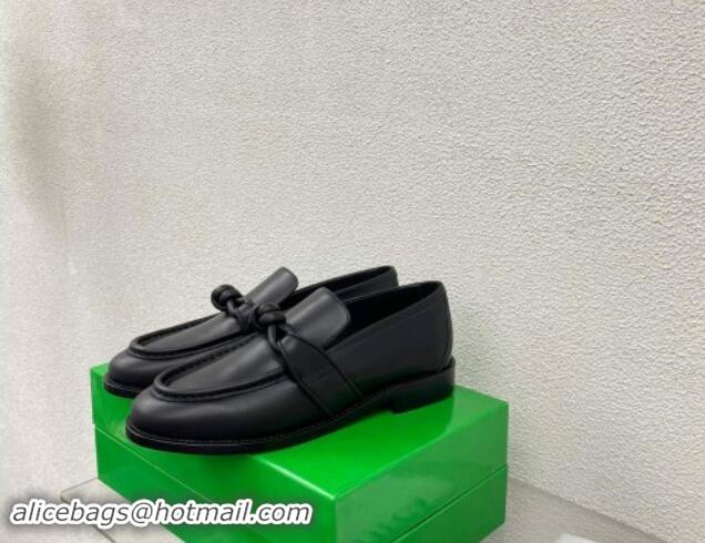 Stylish Bottega Veneta Astaire Loafers in Calfskin with One-Tone Knot Black 903044