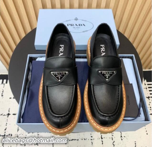 Sophisticated Prada Leather loafers 5cm Black 1011093