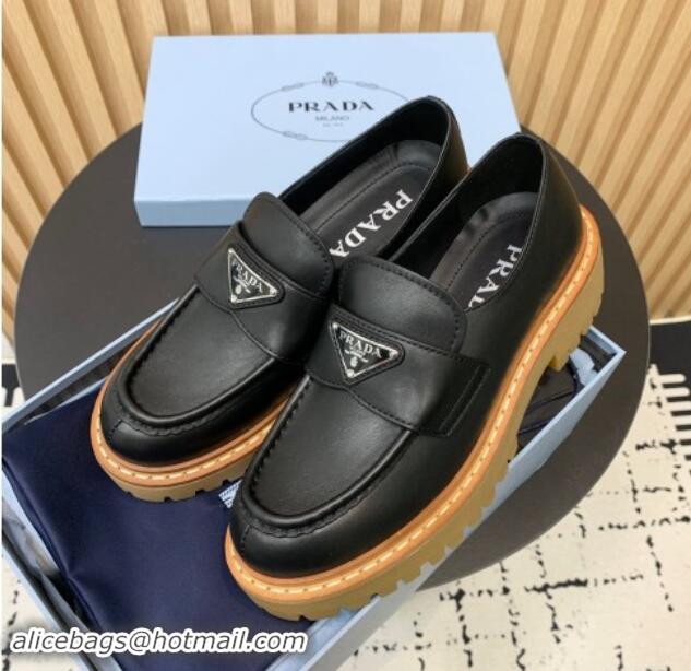 Sophisticated Prada Leather loafers 5cm Black 1011093