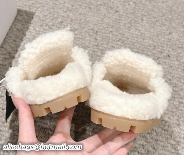 Sumptuous Prada Suede and shearling slippers Beige 011110