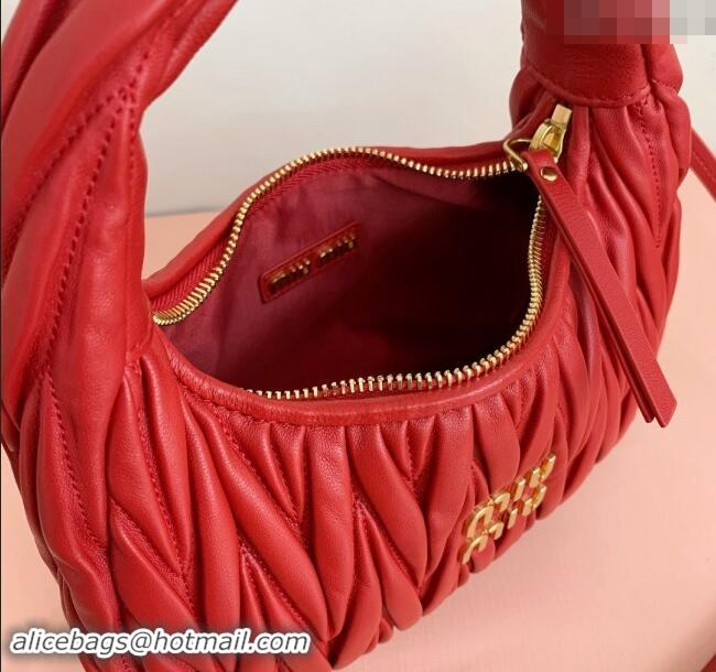 Good Product Miu Miu Wander Matelasse Nappa Leather Small Hobo bag 5BC125 Red 2024