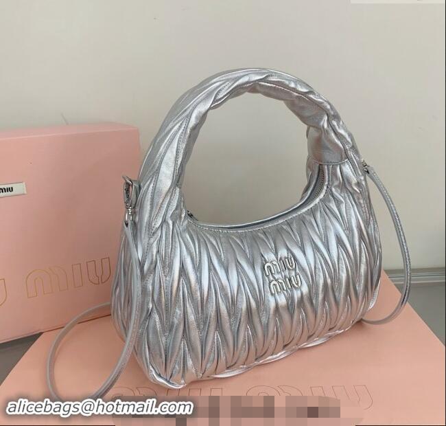 Good Product Miu Miu Wander Matelasse Nappa Leather Medium Hobo bag 5BC153 Silver 2024