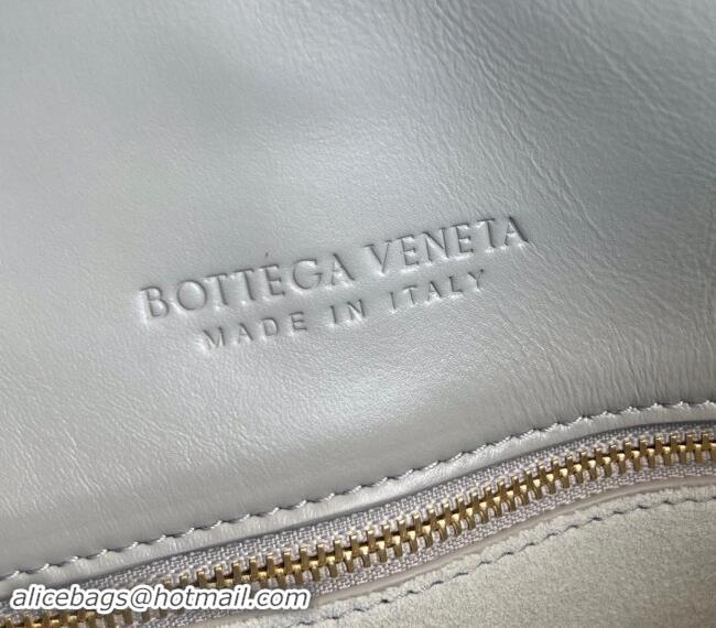 Pretty Style Bottega Veneta Small Liberta Cross-body bag in Smooth Calfskin 806030 White 2024