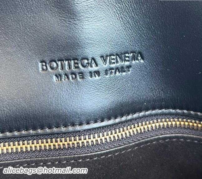 Top Grade Bottega Veneta Medium Liberta Cross-body bag in Smooth Calfskin 806034 Black 2024