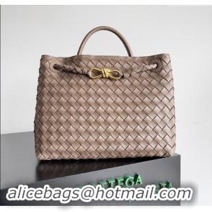 Top Grade Bottega Veneta Medium Andiamo Top Handle Bag in Intrecciato Leather 743572 Grey 2024