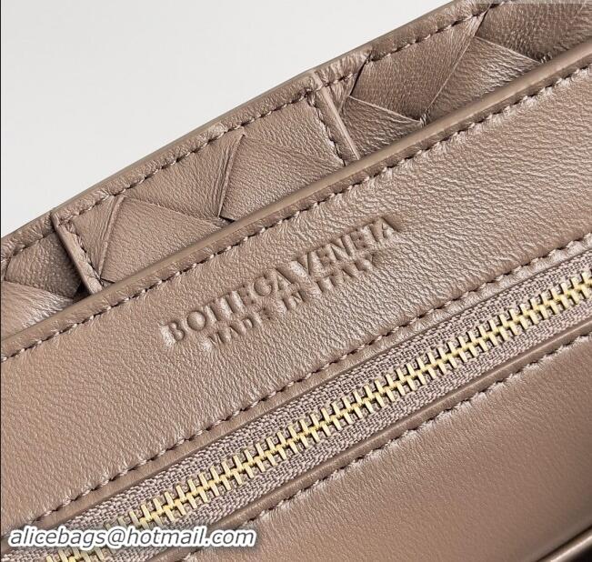 Top Grade Bottega Veneta Medium Andiamo Top Handle Bag in Intrecciato Leather 743572 Grey 2024