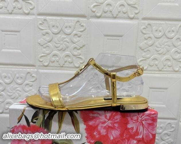 Stylish Dolce & Gabbana DG Patent Calfskin Flat Sandals Gold 604153