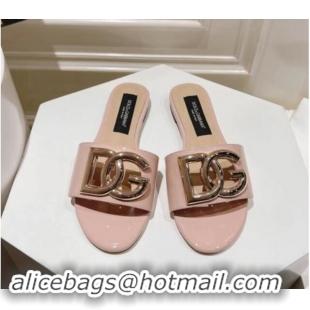 Duplicate Dolce & Gabbana DG Flat Slide Sandals in Patent Leather Light Pink 725043