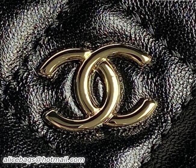 Famous Brand Chanel Shiny Crumpled Lambskin Vanity Case Bag with Pockets AS5222 Black 2024