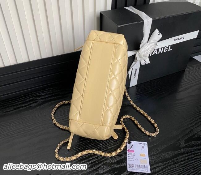 Best Price Chanel Shiny Crumpled Lambskin Vanity Case Bag with Pockets AS5222 Light Yellow 2024