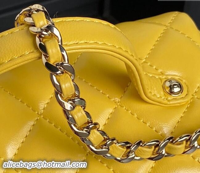 Top Design Chanel Shiny Crumpled Lambskin Vanity Case Bag with Pockets AS5222 Bright Yellow 2024