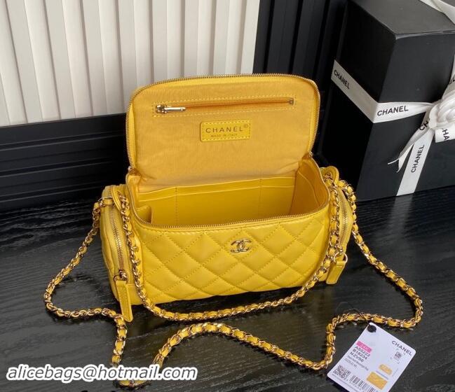 Top Design Chanel Shiny Crumpled Lambskin Vanity Case Bag with Pockets AS5222 Bright Yellow 2024