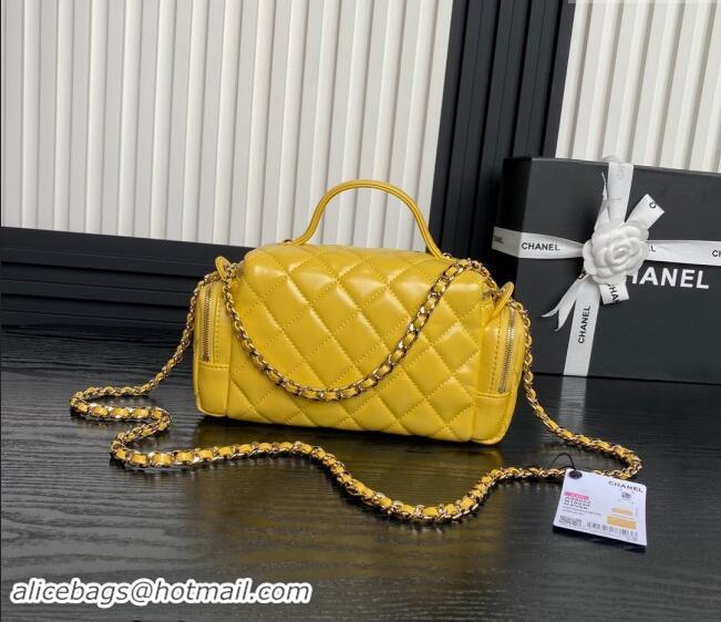 Top Design Chanel Shiny Crumpled Lambskin Vanity Case Bag with Pockets AS5222 Bright Yellow 2024