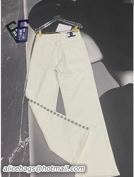 ​Grade Cheap Chanel Pants with CC Chain 1108 White 2024