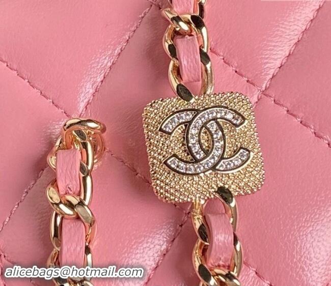 Famous Brand Chanel Lambskin Clutch with Chain AP4302 Pink 2024