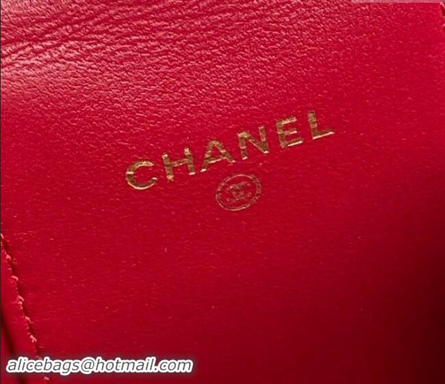 Buy Fashionable Chanel Lambskin Clutch with Chain AP4302 Red 2024