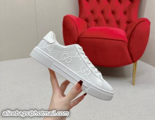 Good Quality Gucci Ace Sneakers in Perforated Leather with Interlocking G White 1014086