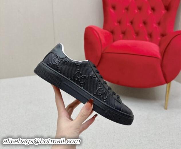 Leisure Gucci Ace Sneakers in Perforated Leather with Interlocking G Black 1014087