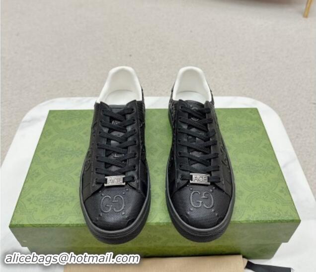 Leisure Gucci Ace Sneakers in Perforated Leather with Interlocking G Black 1014087