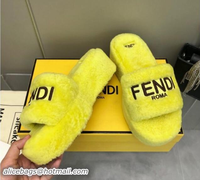 Pretty Style Fendi Sunshine Wedge Slides Sandal 6cm in Shearling Yellow 930124