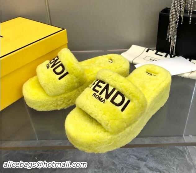 Pretty Style Fendi Sunshine Wedge Slides Sandal 6cm in Shearling Yellow 930124