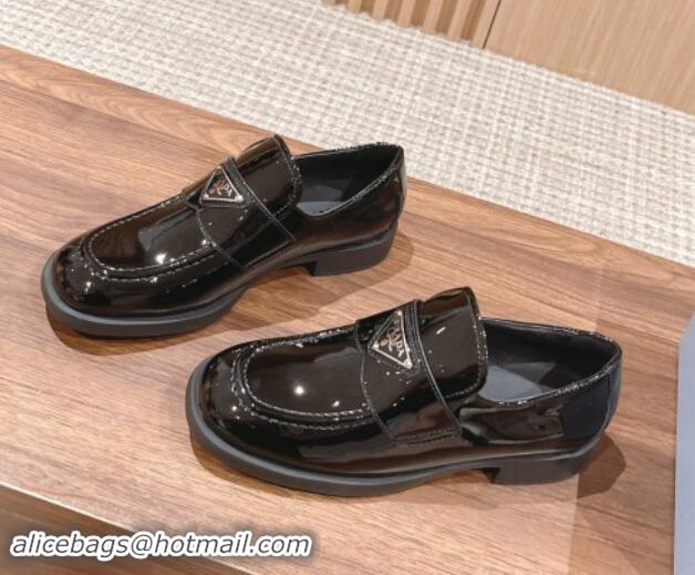 Classic Hot Prada Patent Leather Loafers Black 114128