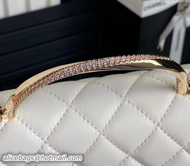 Market Sells Chanel Lambskin & Strass Clutch with Chain and Top Handle AP4293 White 2024