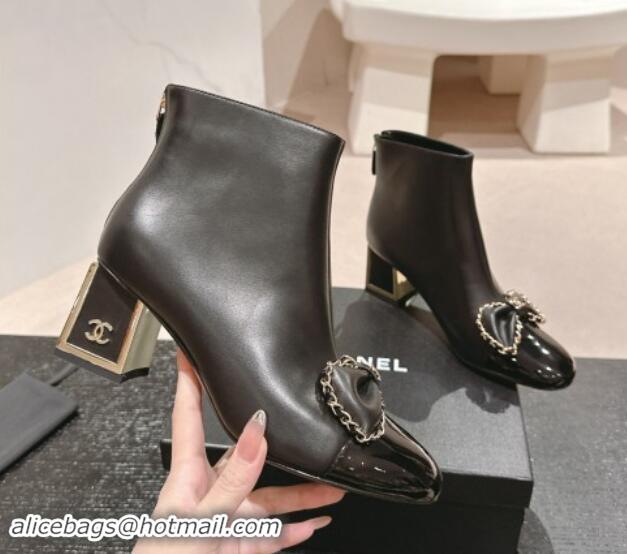 Top Grade Chanel Calfskin & Patent Ankle Boots 6.5cm with Bow and Chain Black 1016016