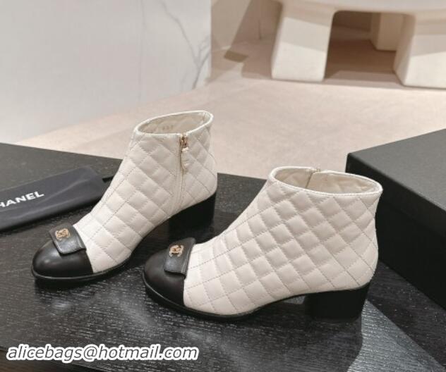 Pretty Style Chanel Quilted Calfskin Ankle Boots with Foldover CC White 016025